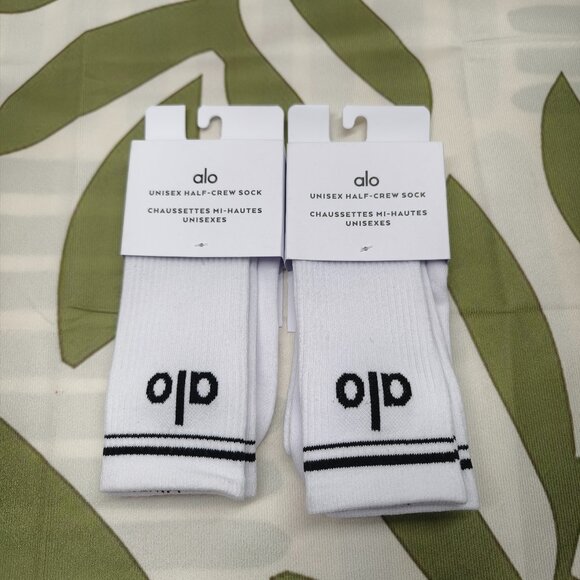 ALO Yoga 2-Pair Sport SocksArch Support & Breathable (NWT)